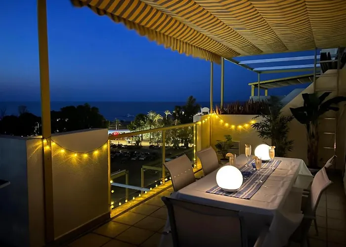 Atico Duplex Lagos Del Castillo デニア